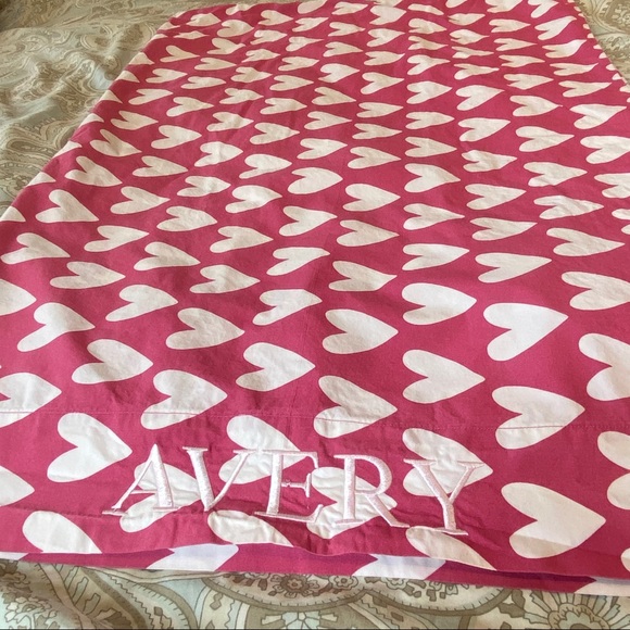 “Avery” monogram Pottery Barn Teen Queen Sweetheart pillowcase - Picture 2 of 7